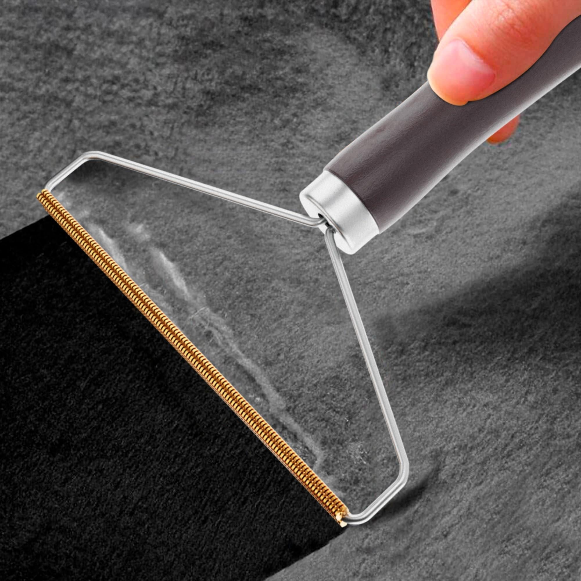 Pet Hair Remover Tool for Furniture Reusable Copper Teeth Wooden Handle