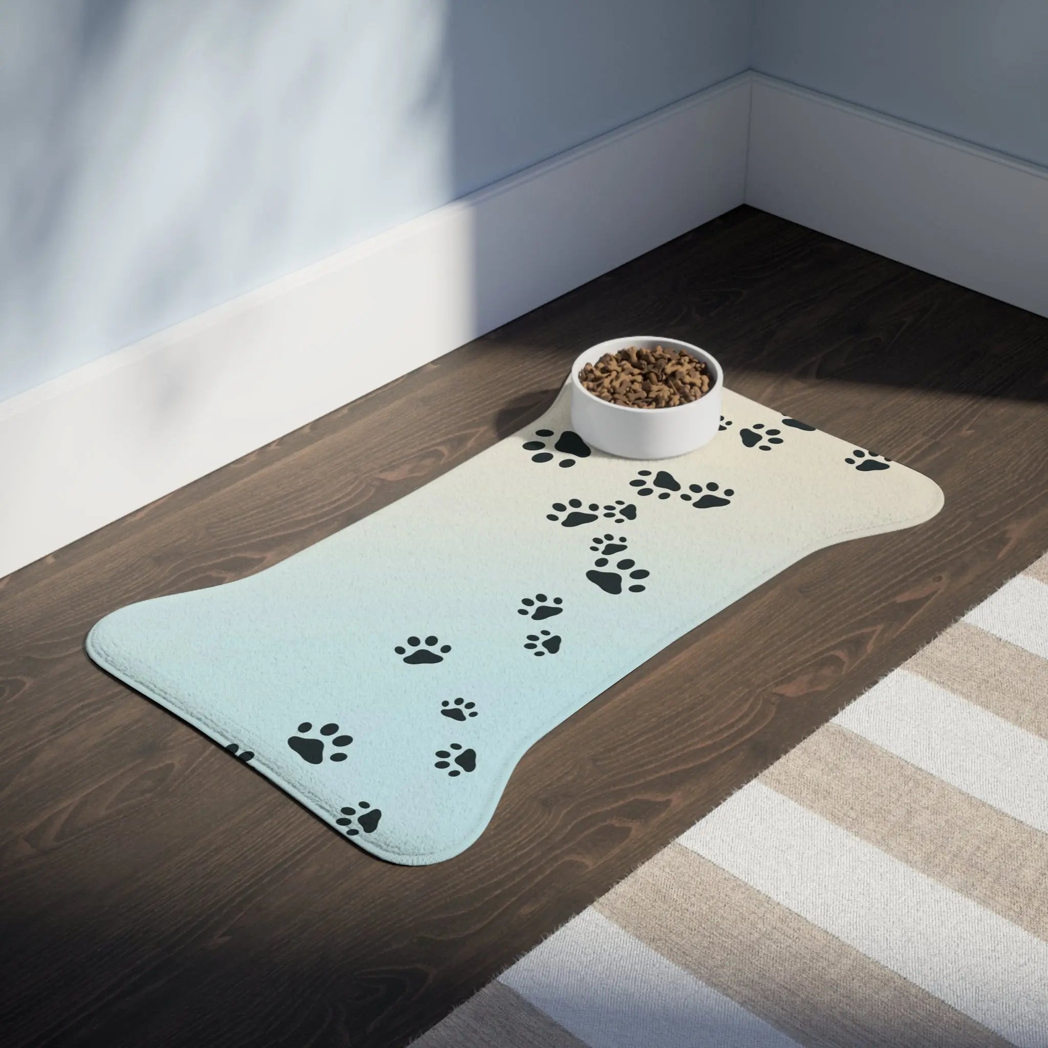 Stylish Pet Feeding Mat – Paw Print Design