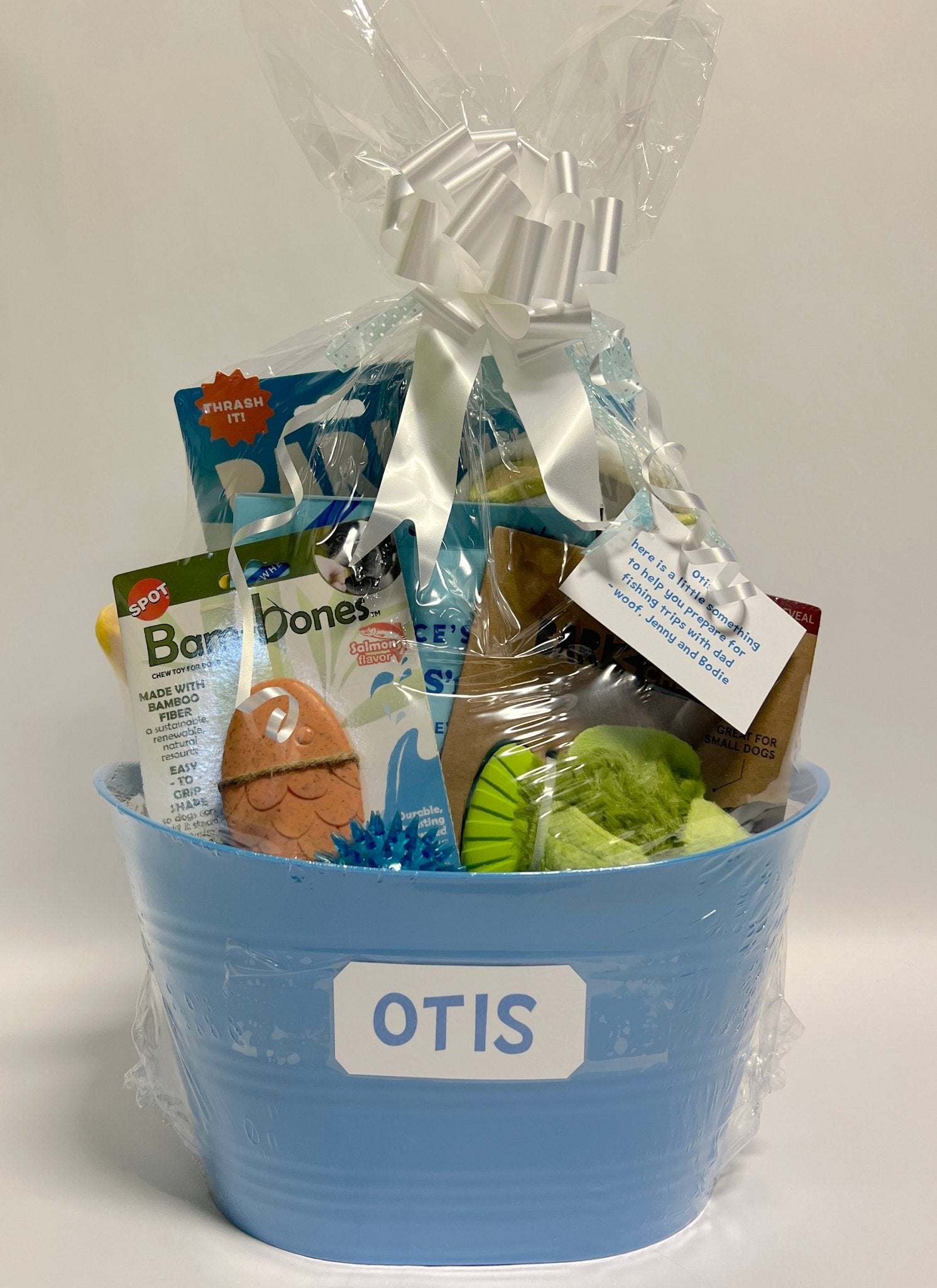 Super Chewer Fish Story Dog Gift Basket, New Puppy Gift Basket / Toys, Chew, Treats